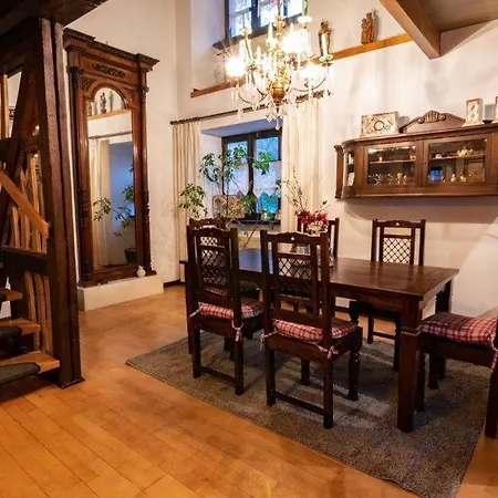 Haus-Am-Puetz-Ferienhaus Wintrich